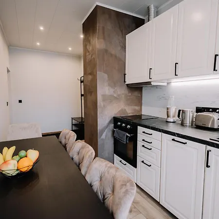 Apartment Ringi Heritage Old Town Residences - The Brick & Beam - Terrace & Parking *